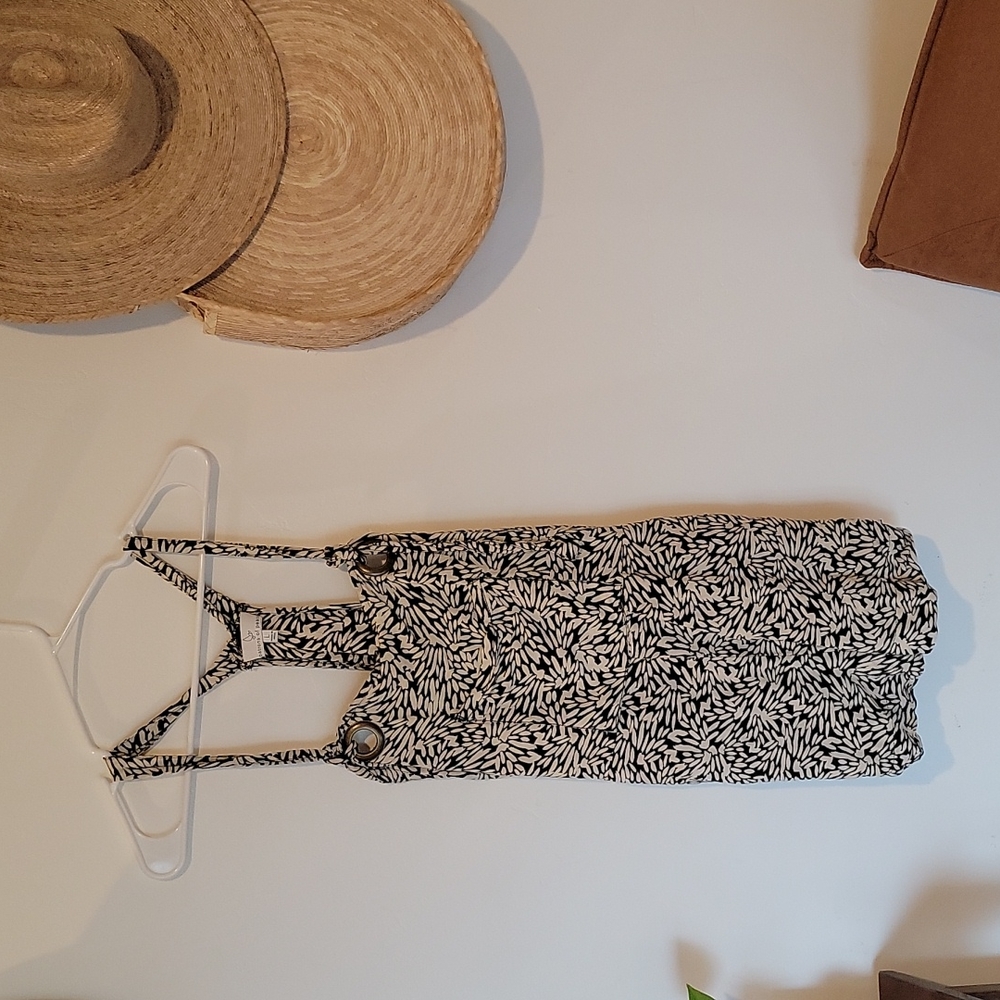 Floral short overalls